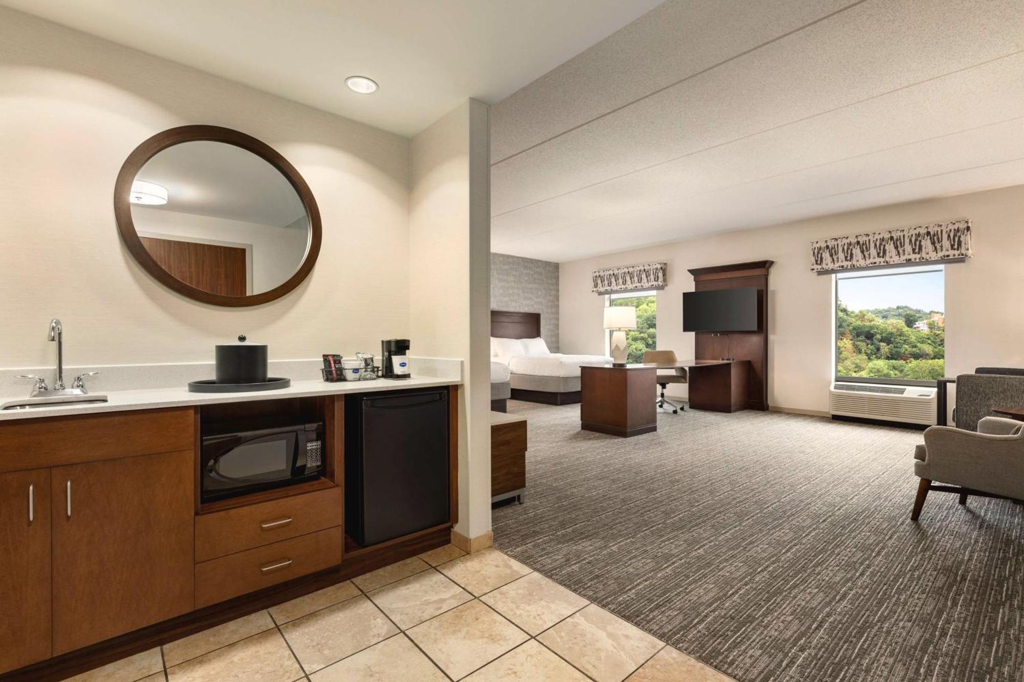 Hampton Inn & Suites Pittsburgh Waterfront West Homestead Exterior foto